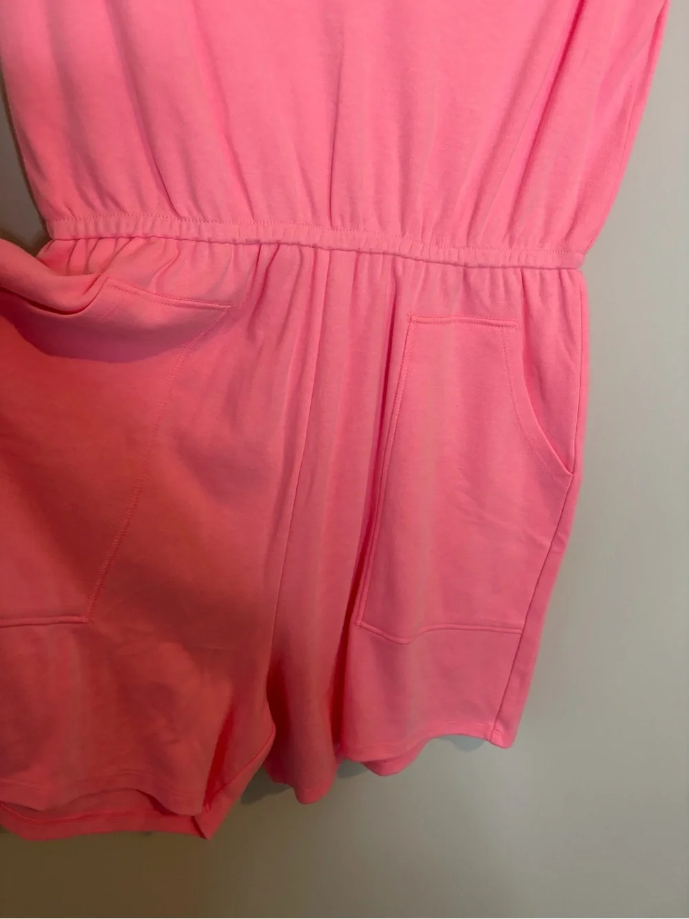 Zenana Outfitters Pink Sleeveless V-Neck Women’s Romper Size L